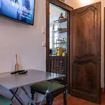 Room In Historical Sintra Center With Snooker - Sintra Wow Bed & Breakfast Sintra