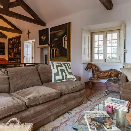 Bed & Breakfast Room In Historical Sintra Center With Snooker - Sintra Wow